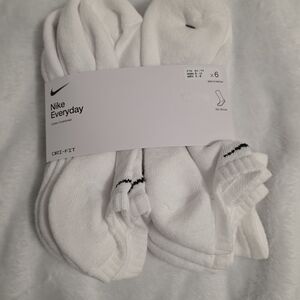Nike White No-Show Athletic Socks with Black Logo Accents (6 Pack)